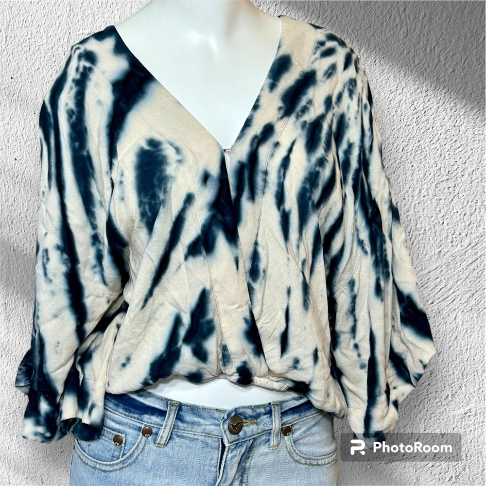 Young Fabulous & Broke V-Neck Loose-Fit Tie-Dye Cropped Blouse size XS Doleman